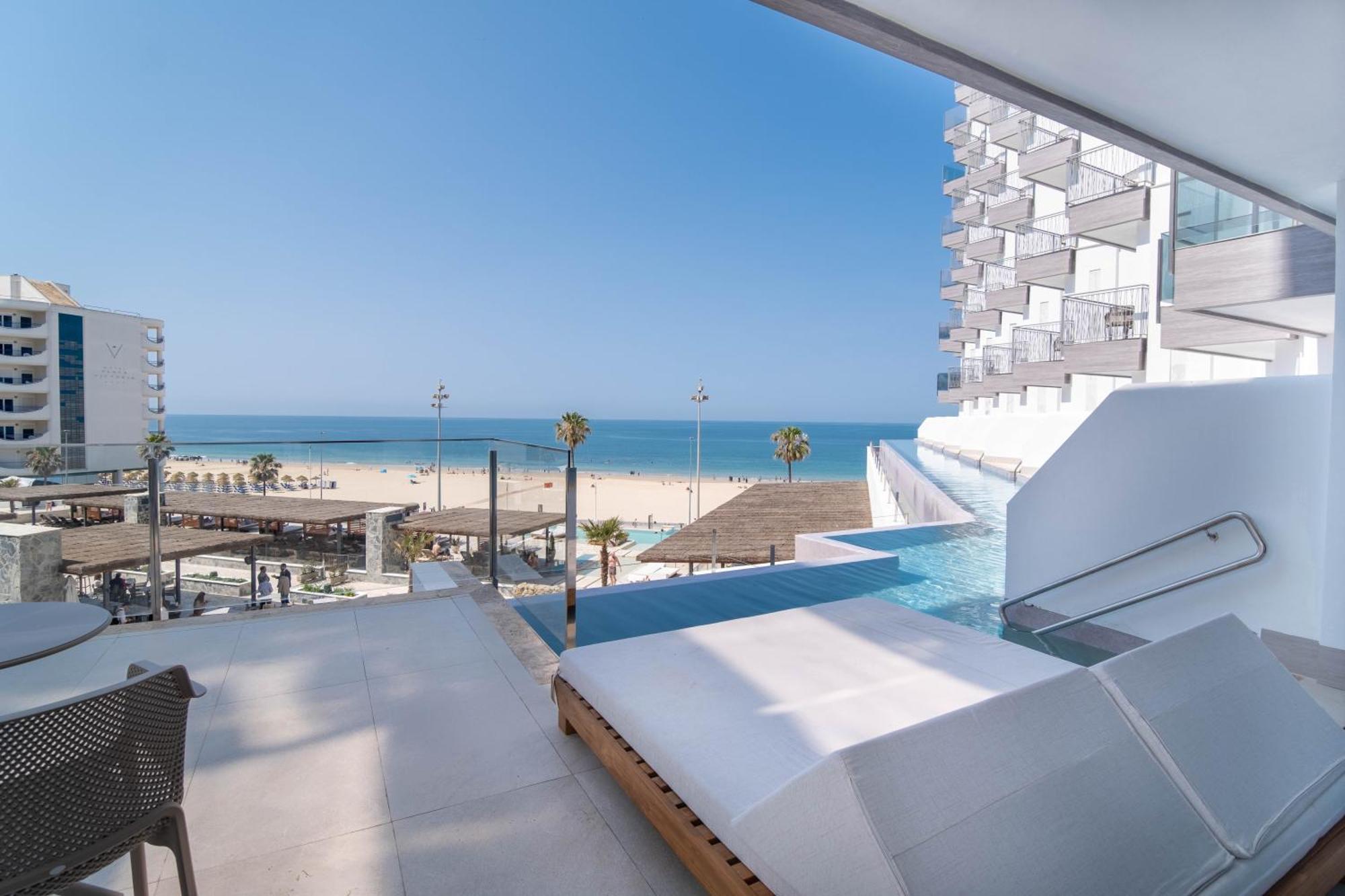 Cadiz Bahia By Qhotels Exterior photo