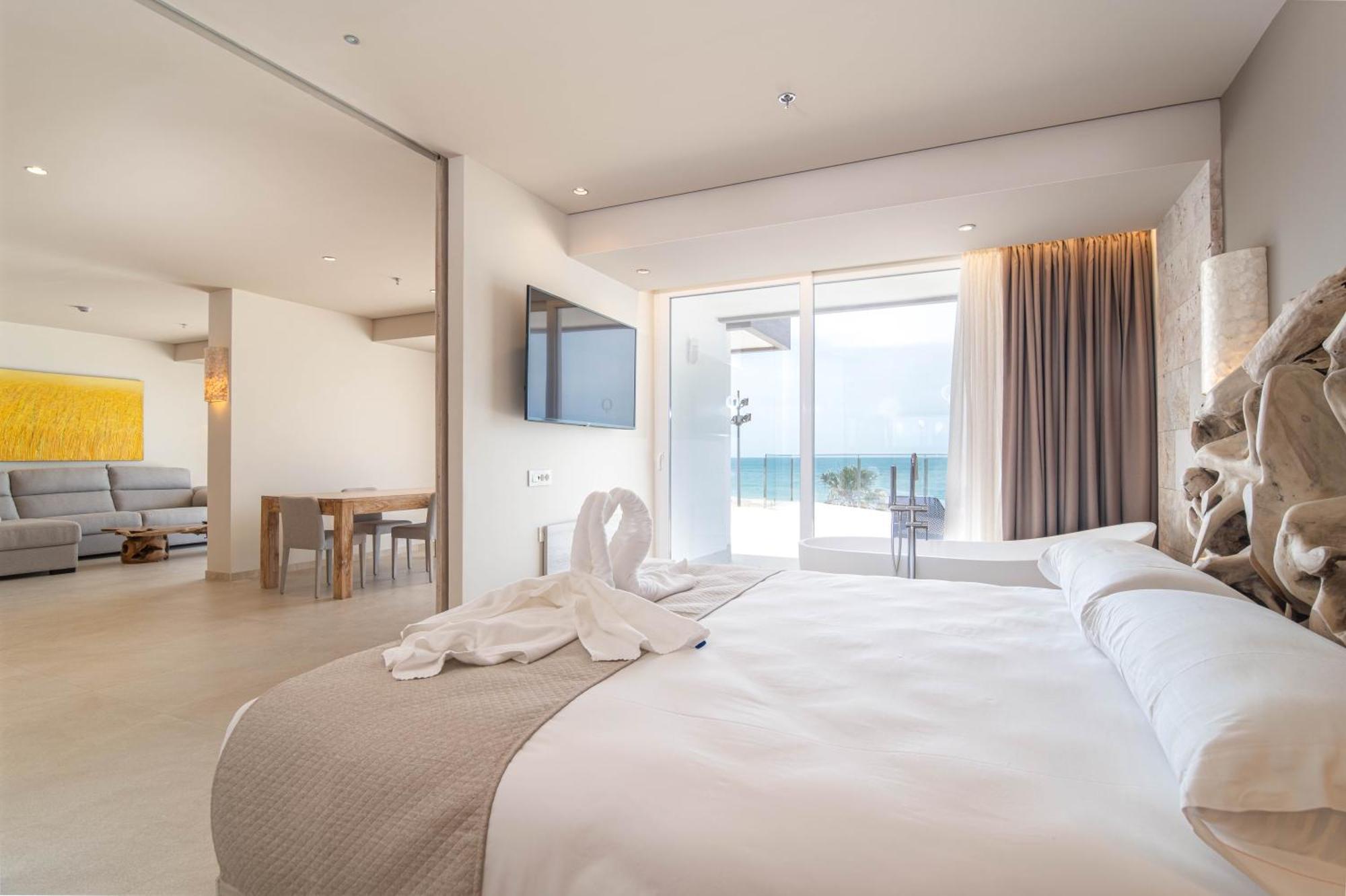 Cadiz Bahia By Qhotels Exterior photo