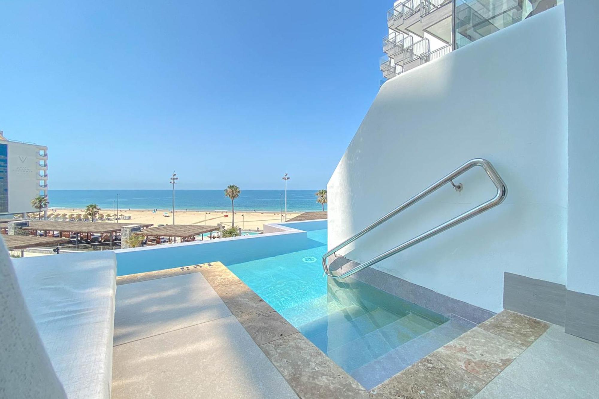 Cadiz Bahia By Qhotels Room photo